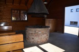 Grillhütte innen 2