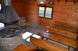 Grillhütte innen 3