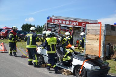90 Jahre Feuerwehr Naurath-Wald_42